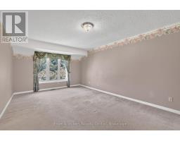 32 MILFORD CRESCENT - 23