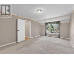 32 MILFORD CRESCENT - 24