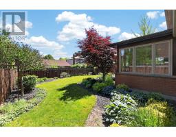 32 MILFORD CRESCENT - 44