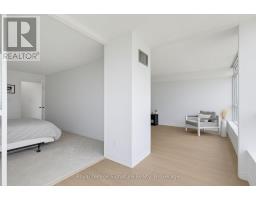 1407 - 1276 MAPLE CROSSING BOULEVARD - 17