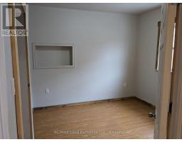 428 QUEEN STREET S - 4