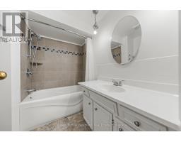19 - 539 WILLOW ROAD - 21