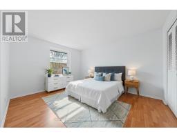 19 - 539 WILLOW ROAD - 23