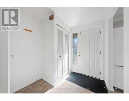 19 - 539 WILLOW ROAD - 3