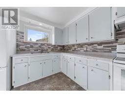 19 - 539 WILLOW ROAD - 8