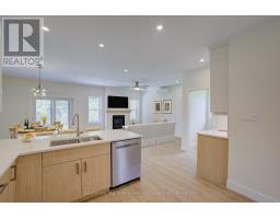 56 - 1182 QUEEN STREET - 9