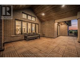 14 INVERHILL ROAD - 34