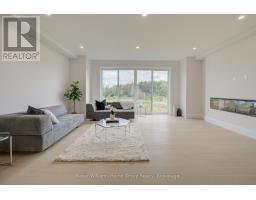 31 NICHOLAS WAY WAY - 13