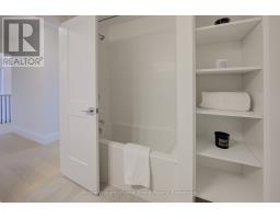 31 NICHOLAS WAY WAY - 24