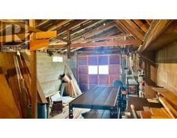 1069 7TH AVENUE - 28
