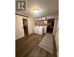 2843 592 HIGHWAY - 23