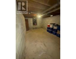 2843 592 HIGHWAY - 35