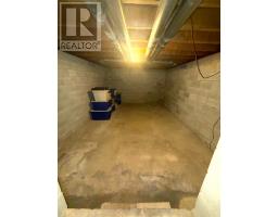 2843 592 HIGHWAY - 37