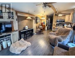 No.36 BEACON LN - 77719 BLUEWATER HIGHWAY - 4