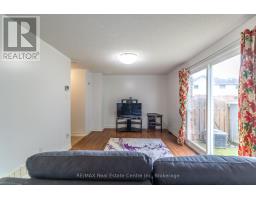74 - 129 VICTORIA ROAD N - 16