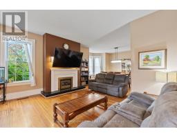 125 ELORA STREET S - 5