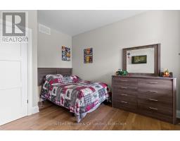 574461 SIDEROAD 40 - 19