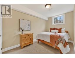 160 SUNSET BOULEVARD - 32