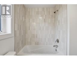 130 WHITE OAK CRESCENT - 26