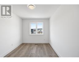 130 WHITE OAK CRESCENT - 31