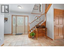 12 TAYLOR CRESCENT - 4