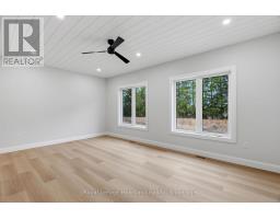 345 TURNBERRY STREET - 30