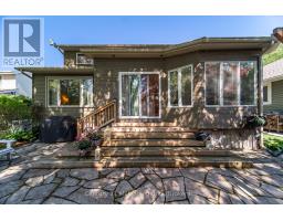 294 ALBERT STREET S - 3