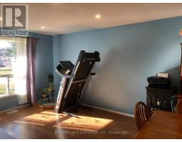 812 WALSH STREET - 6