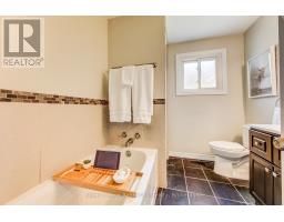 418 IMPERIAL ROAD S - 20