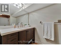 5 ORCHARD CRESCENT - 39