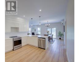 52 - 1182 QUEEN STREET - 6