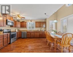 207 BIRCH CRESCENT - 13