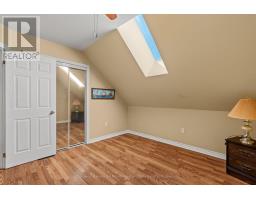 207 BIRCH CRESCENT - 26