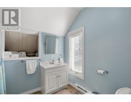 207 BIRCH CRESCENT - 29