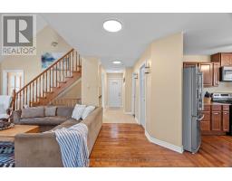 207 BIRCH CRESCENT - 6