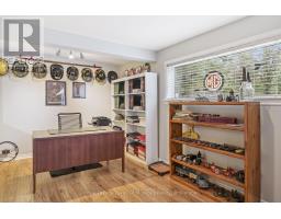 87 LANEIGE AVENUE - 36