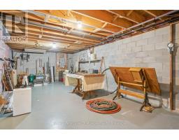 87 LANEIGE AVENUE - 39