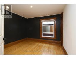 121 DUBLIN STREET N - 12
