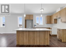 376 HAWTHORNE STREET - 4