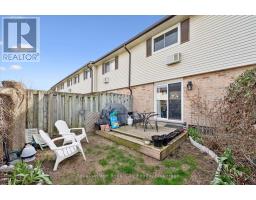 30 - 40 SILVERCREEK PARKWAY N - 31