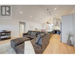 8 MEL STREET - 18