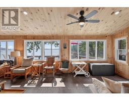 34 B320 SANS SOUCI ISLAND - 11