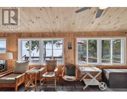 34 B320 SANS SOUCI ISLAND - 13