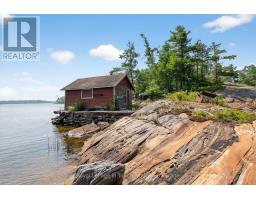 34 B320 SANS SOUCI ISLAND - 41