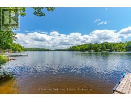1054 10 DEEWOOD DRIVE - 32