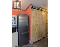 E8 HICKORY - 77794 ORCHARD LINE - 5