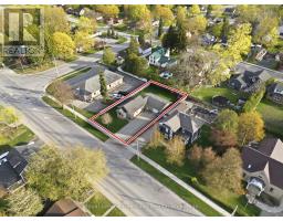 208 ONTARIO STREET - 38