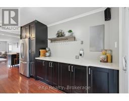 4 PEARTREE CRESCENT - 11