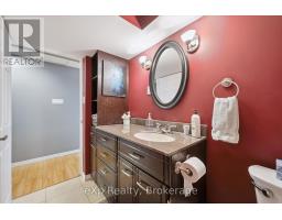4 PEARTREE CRESCENT - 25