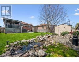 4 PEARTREE CRESCENT - 27